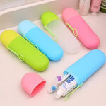 Travel toothbrush holder